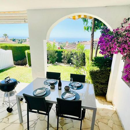 Modern Garden Apartment With A Fantastic Sea View And A Private Garden Sitio de Calahonda Exterior foto